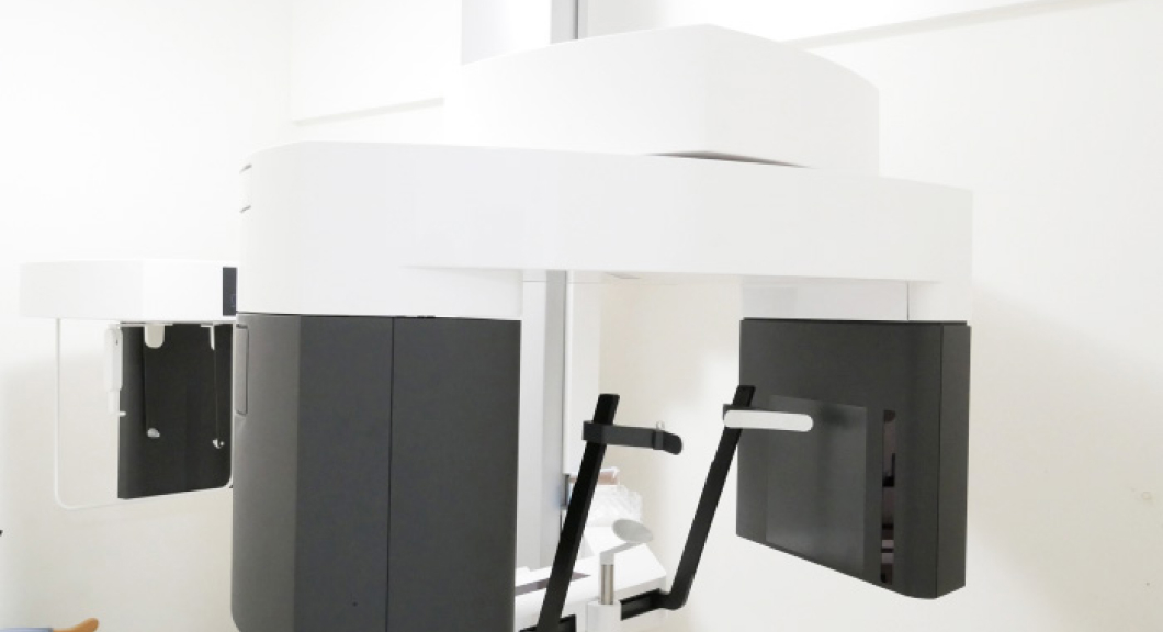 3DパノラマX線装置（歯科用CT）